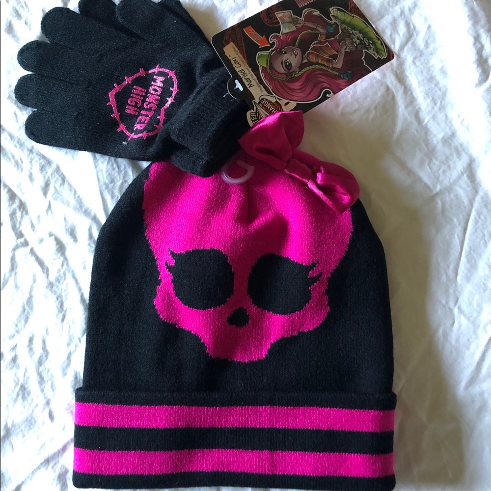 Monster High Beanie Knit Hat Cap and Gloves Set